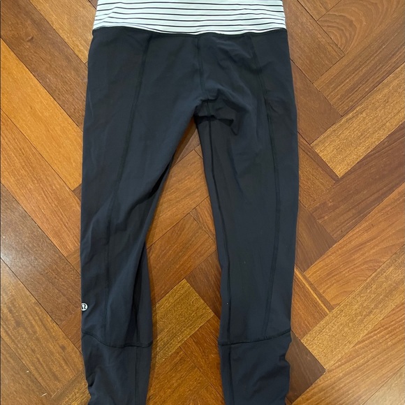 Lululemon leggings - Picture 2 of 3